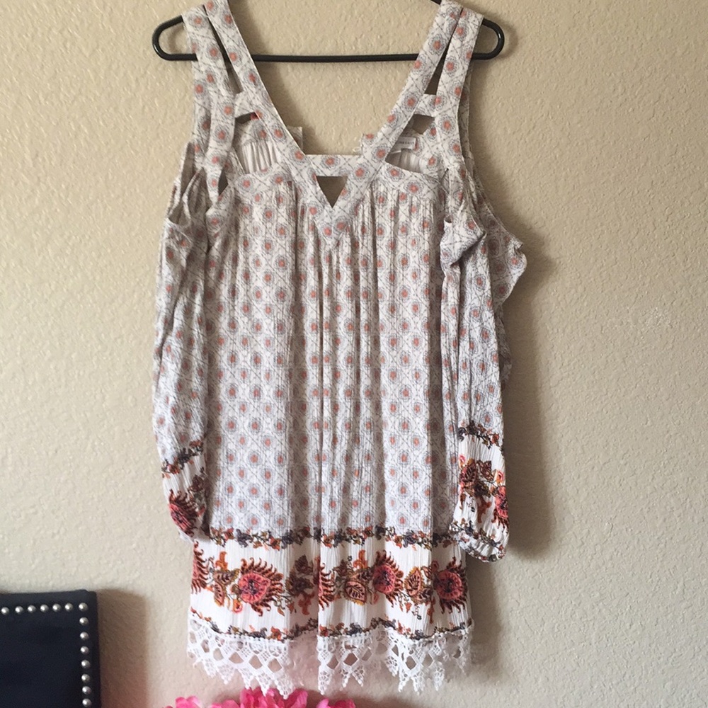 Coco + Jaimeson Dress Cold Shoulder
